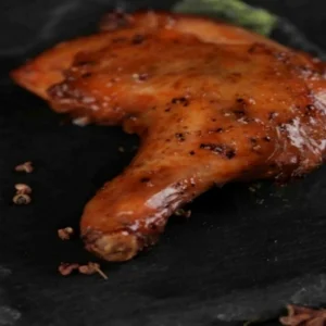Crispy Golden Roasted Whole Leg Fragrant Tender Leg Meat with Black Pepper Delicious
