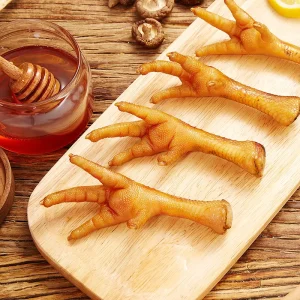 Delicious Sweet Honey Flavor Fried Chicken Feet Snack Box for Office Leisure Snacking Fmcg Wholesalers