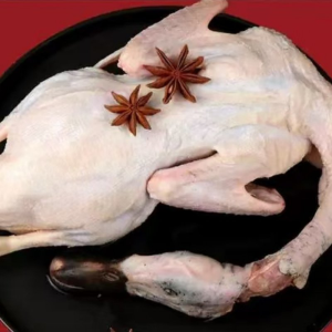 Frozen Whole Duck with Giblets for Enhanced Flavor and Convenience