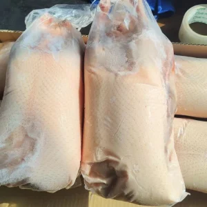 Special White Feathered Duck for Restaurant’s Sweet and Savory Duck Dishes