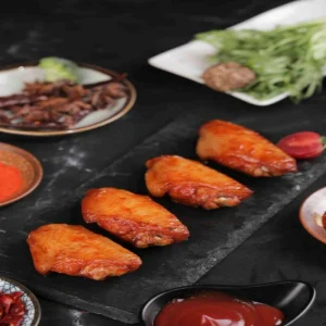 Vine Pepper Flavored Grilled Chicken Wings Used for BBQ